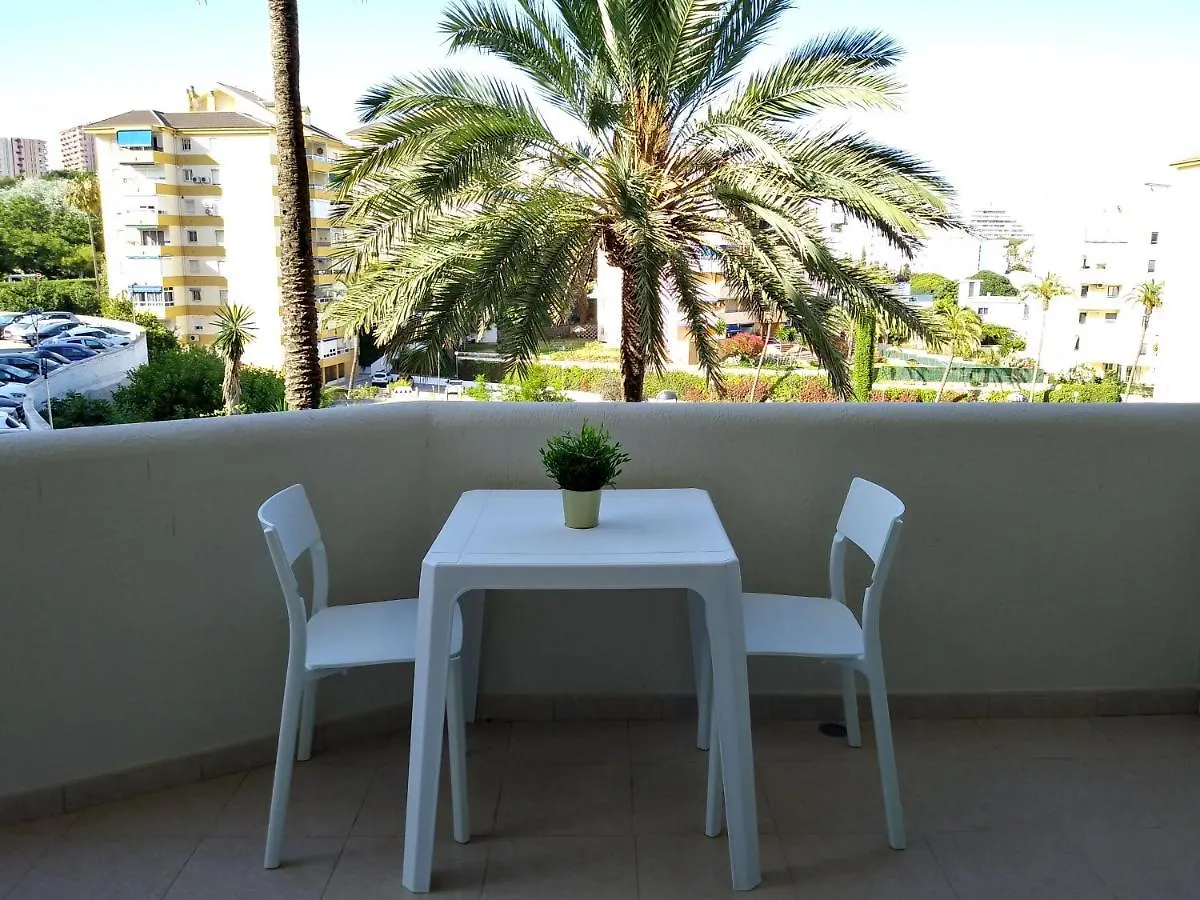 公寓 Benalsuite Estudio, Piscina Y Playa En Benalbeach, 贝纳尔马德纳