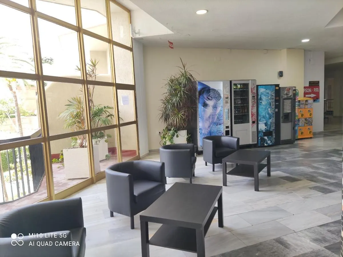 Benalsuite Estudio, Piscina Y Playa En Benalbeach, 贝纳尔马德纳 公寓