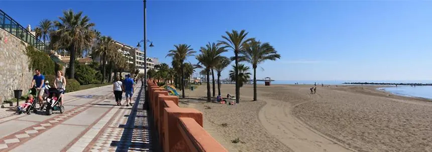 Apartamento BenalSuite estudio, piscina y playa en BenalBeach, Benalmádena