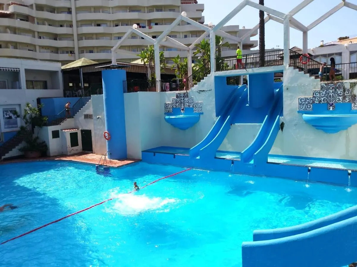 BenalSuite estudio, piscina y playa en BenalBeach, Benalmádena 0*,  España