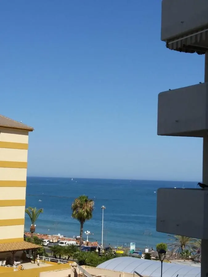 BenalSuite estudio, piscina y playa en BenalBeach, Benalmádena 0*,