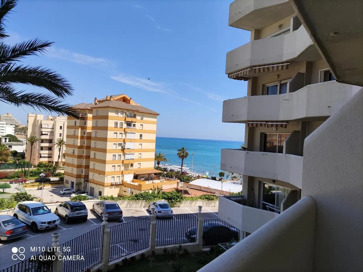 BenalSuite estudio, piscina y playa en BenalBeach, Benalmádena